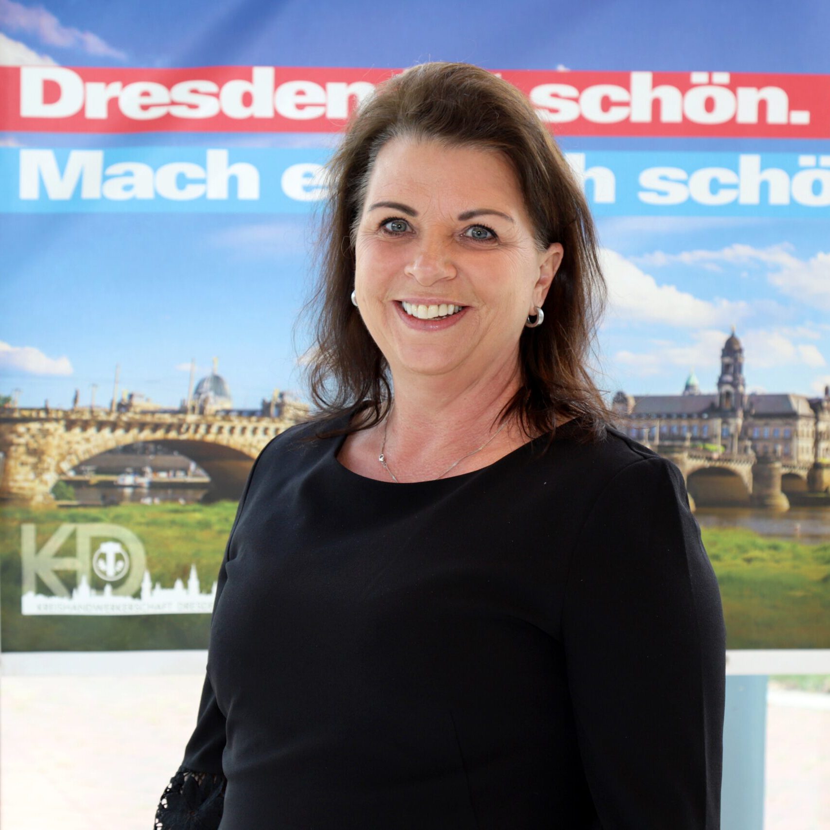 Frau Jana Scheller